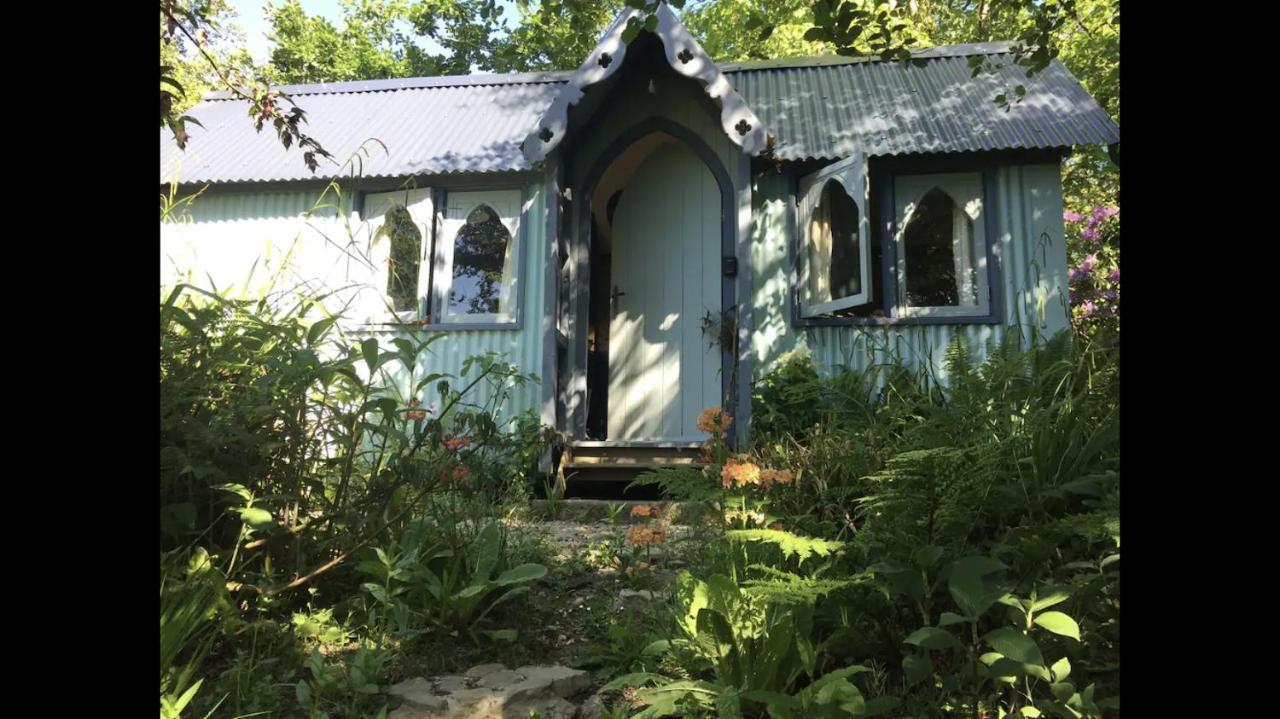 Lodge Magical Tabernacle In A Beautiful Setting With Hot Tub