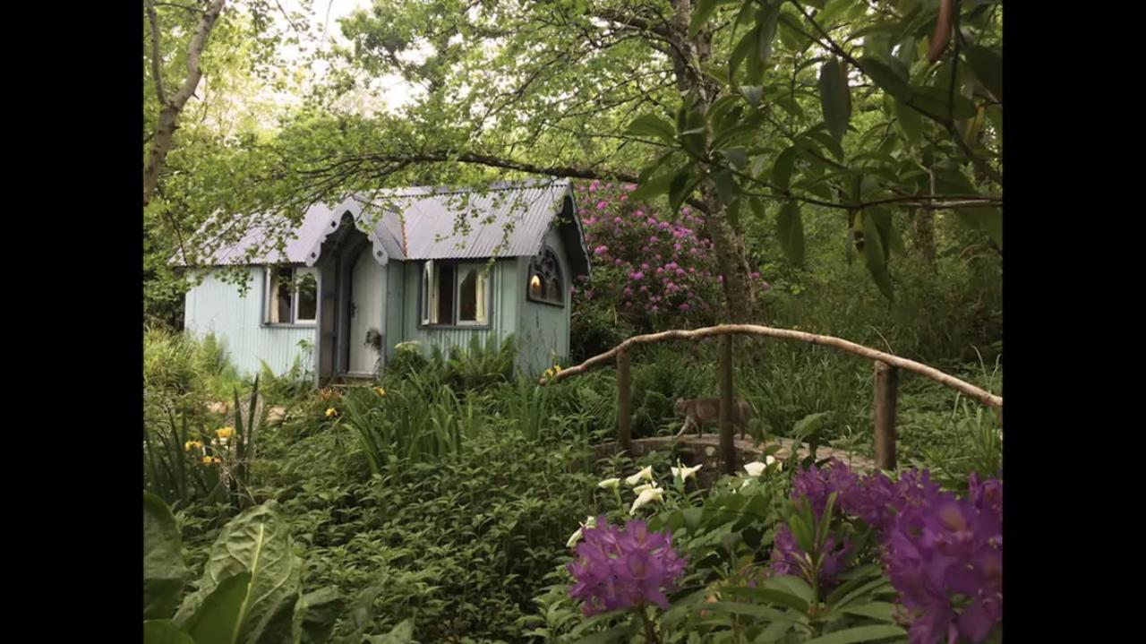 Magical Tabernacle In A Beautiful Setting With Hot Tub